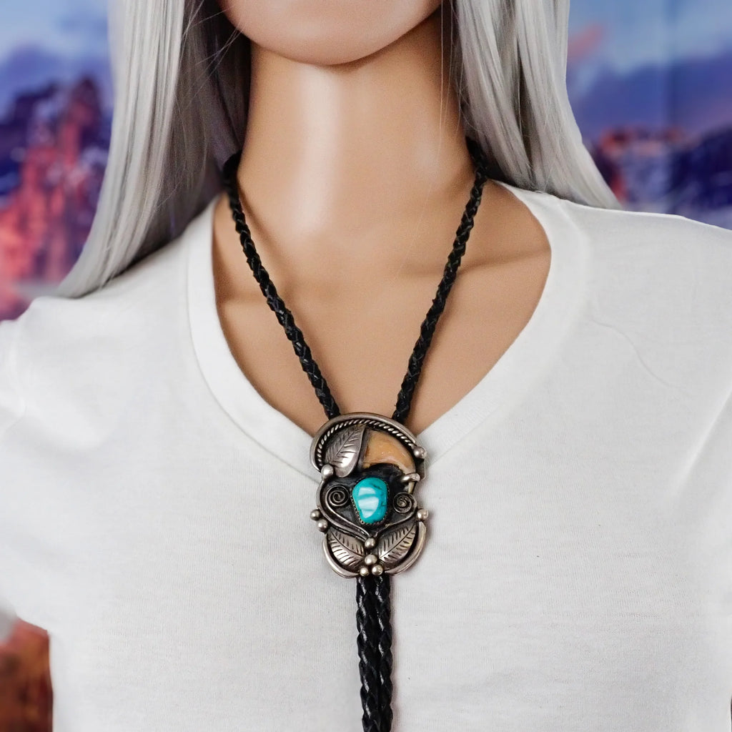 Native American Navajo Kingman Turquoise & Bear Claw Sterling Silver Bolo Tie