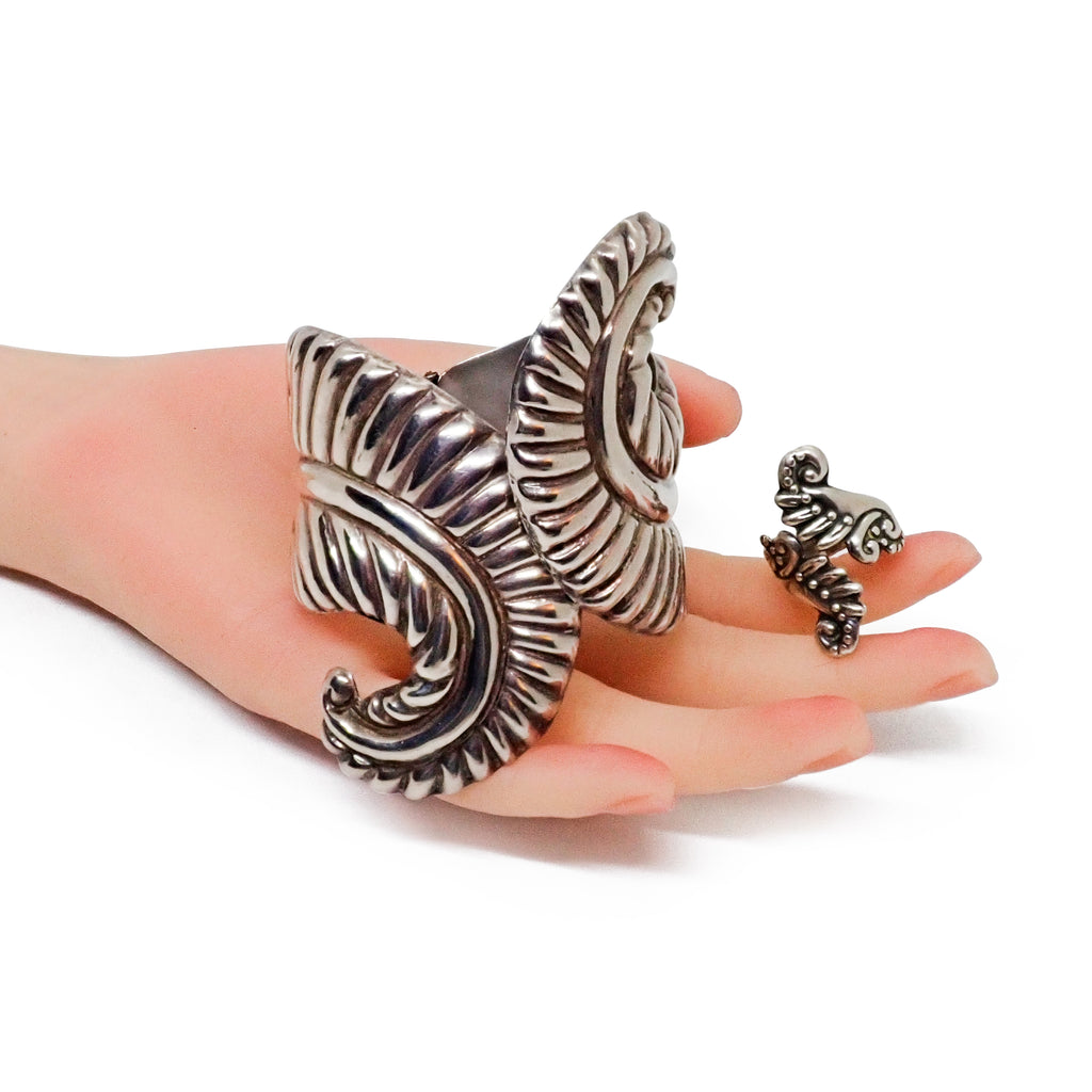 1950s TAXCO Sterling Silver Swirl Fern Motif Hinged Clamper Bracelet & Ring Set